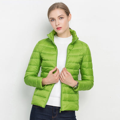 Women's quilted jacket with high collar, long sleeves and zip front