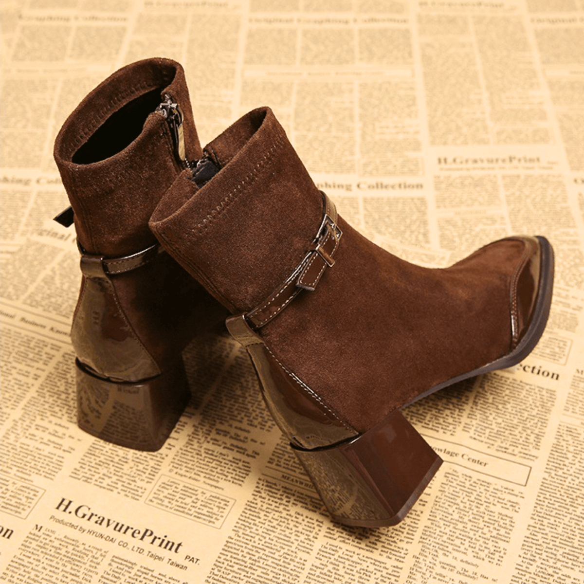 Women's square-toe ankle boots with block heels, side zips and buckle straps
