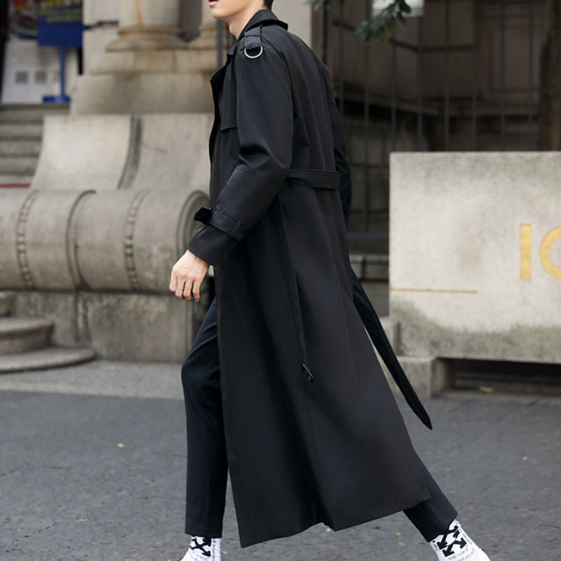 Men's long double-breasted trench coat with belt, flap pockets and checked interior panel