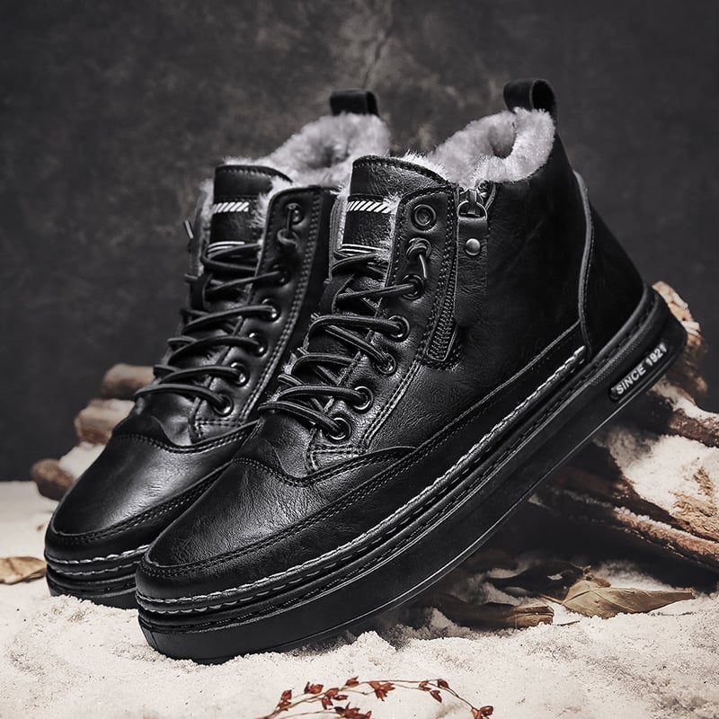 Men's lace-up fur-lined ankle boots with round toes and side zips