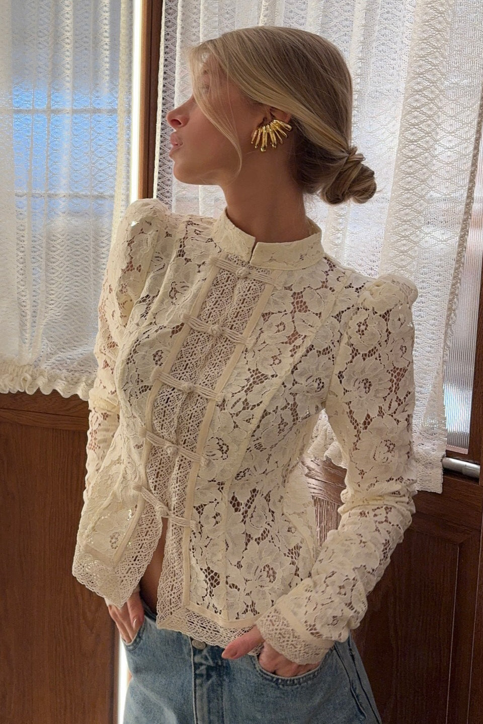 Women's white floral lace cardigan with stand collar and frog-style front ties
