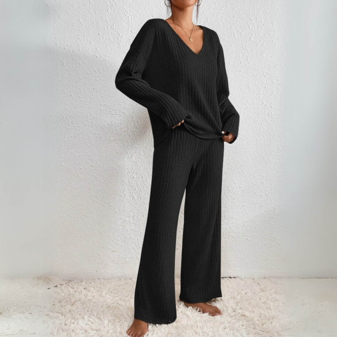 Women's ribbed V-neck jumper and straight-leg trouser set