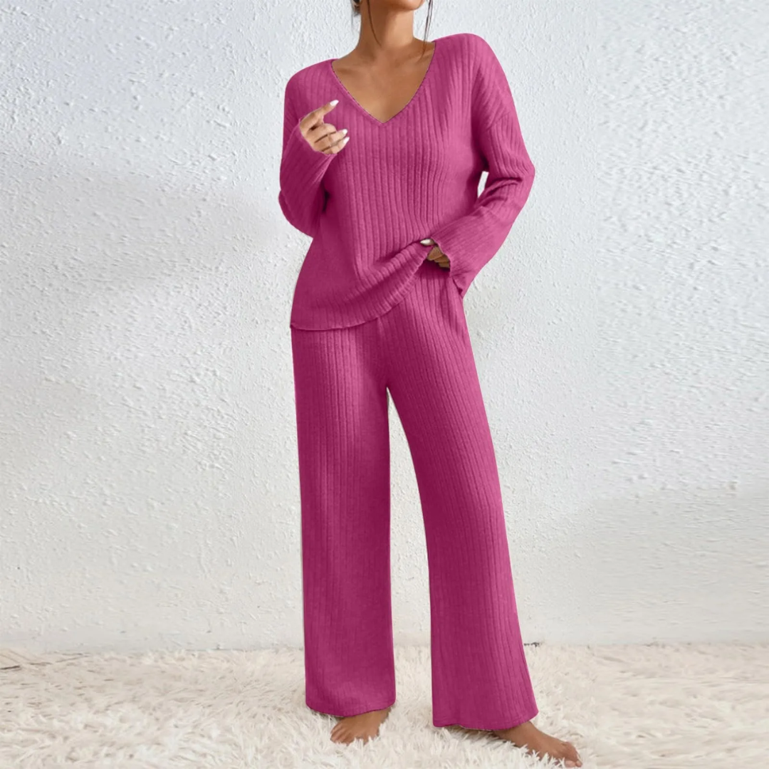 Women's ribbed V-neck jumper and straight-leg trouser set