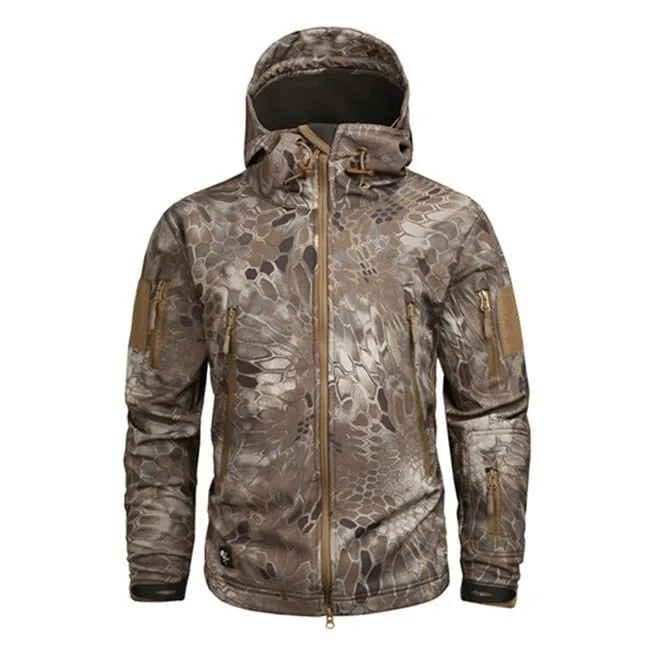 Men's hooded camouflage parka with long sleeves and zip fastening