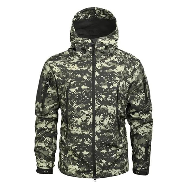 Men's hooded camouflage parka with long sleeves and zip fastening