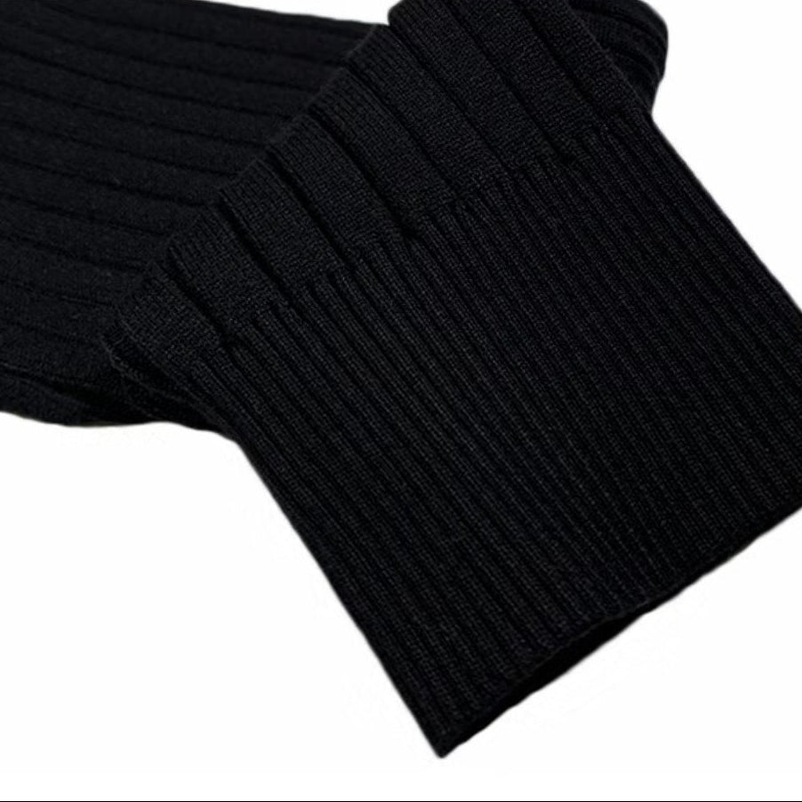 Men's ribbed polo sweater with lapel collar and long sleeves