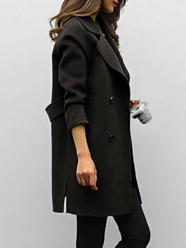 Women's long double-breasted coat with wide lapels and long sleeves