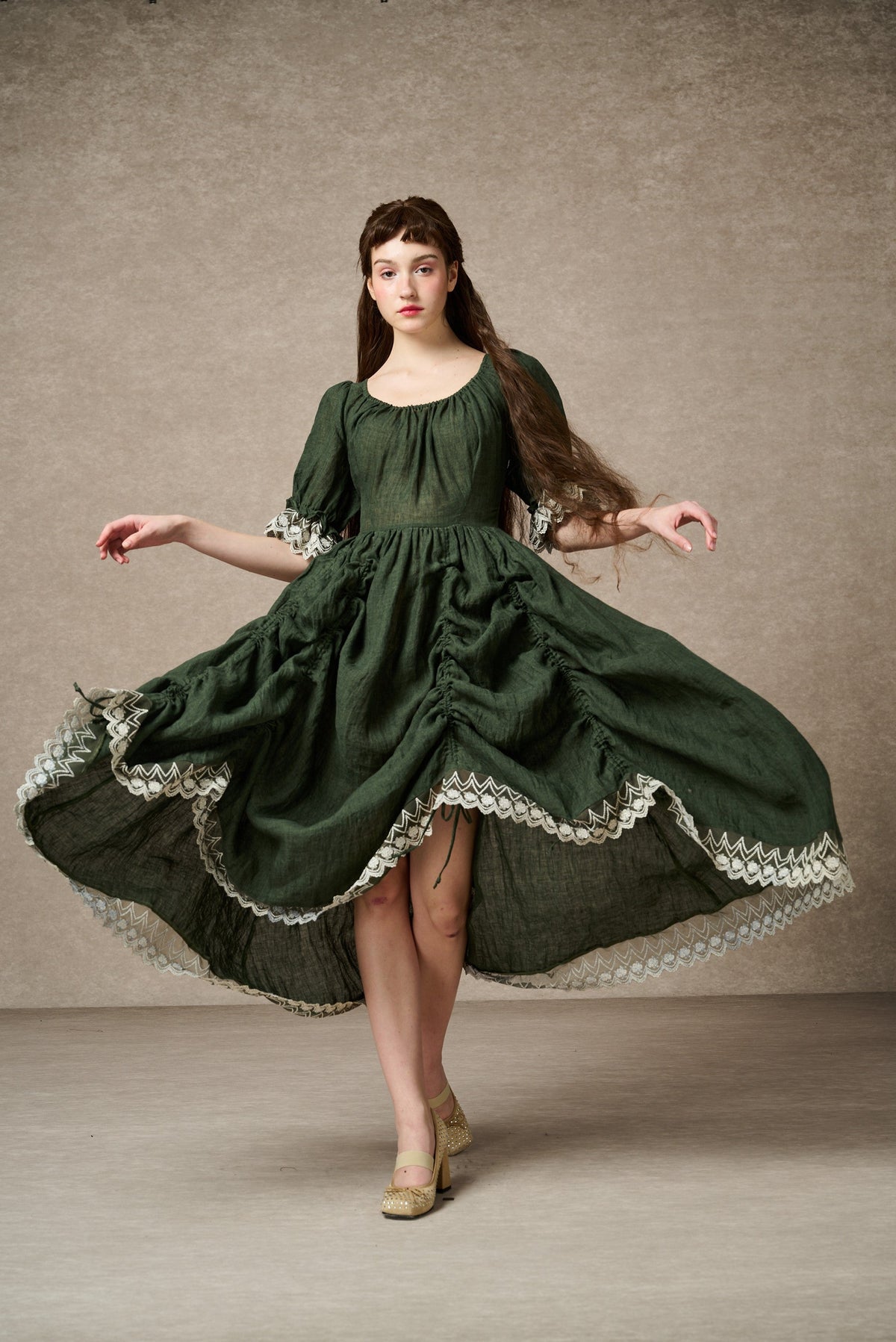 Women's floral maxi dress with puff sleeves and lace trim