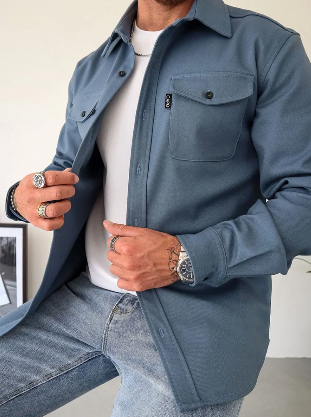 Men's long-sleeve button-front shirt jacket with two flap chest pockets