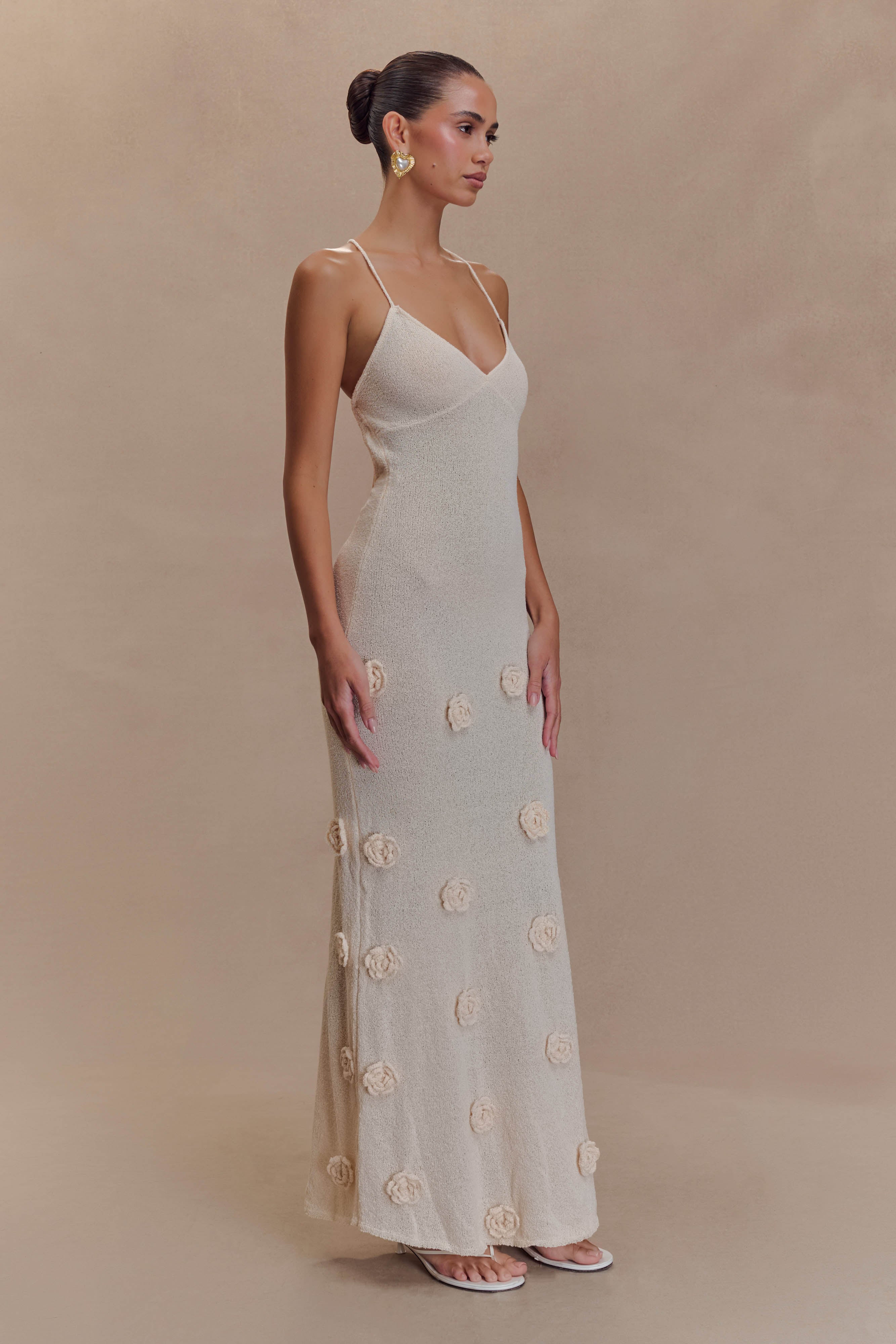 Women’s Floral Crochet Maxi Dress | Open Back Appliqué Knit Beach Occasion Dress