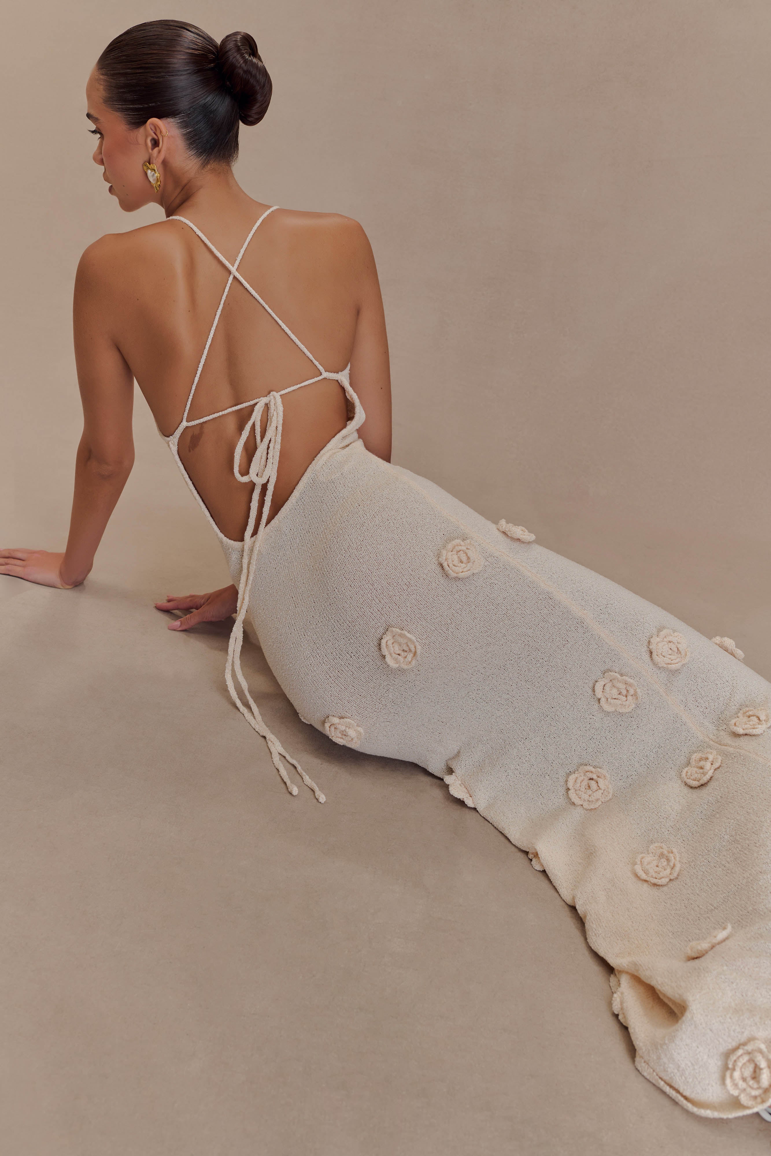 Women’s Floral Crochet Maxi Dress | Open Back Appliqué Knit Beach Occasion Dress