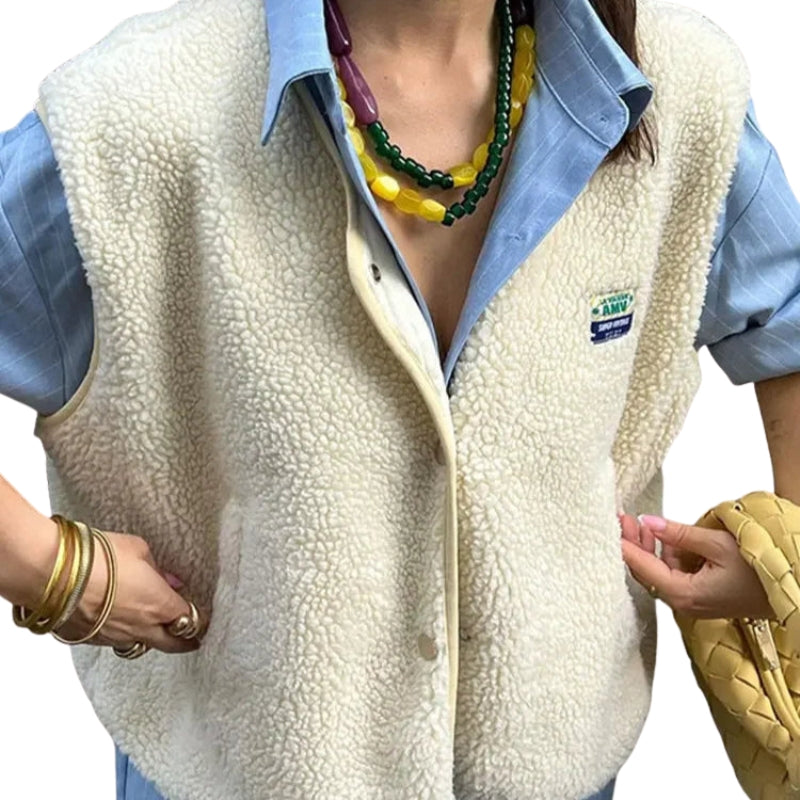 Women's textured sleeveless V-neck gilet with front pockets
