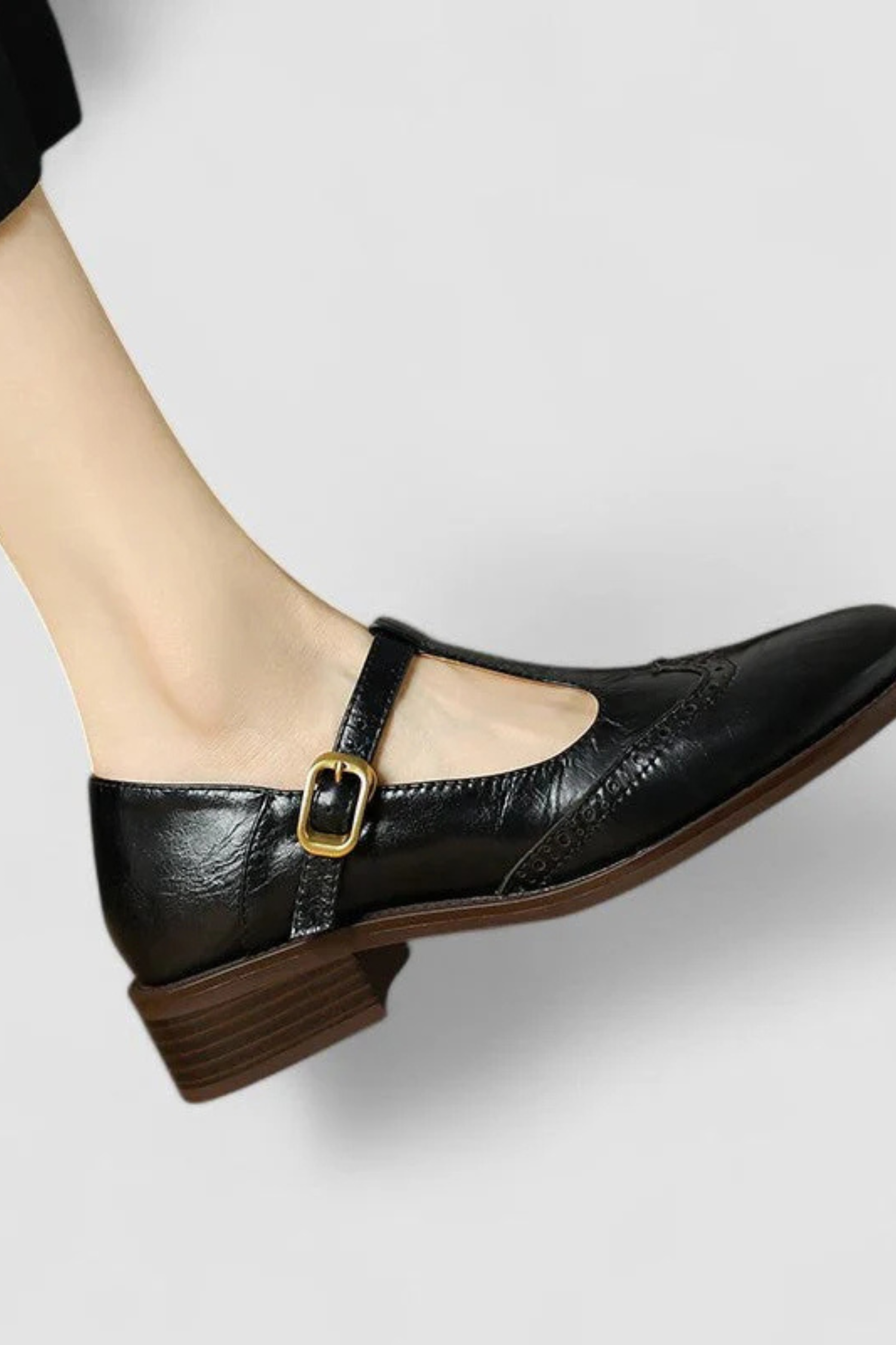 Women’s FlexiComfort Leather Flat Shoes
