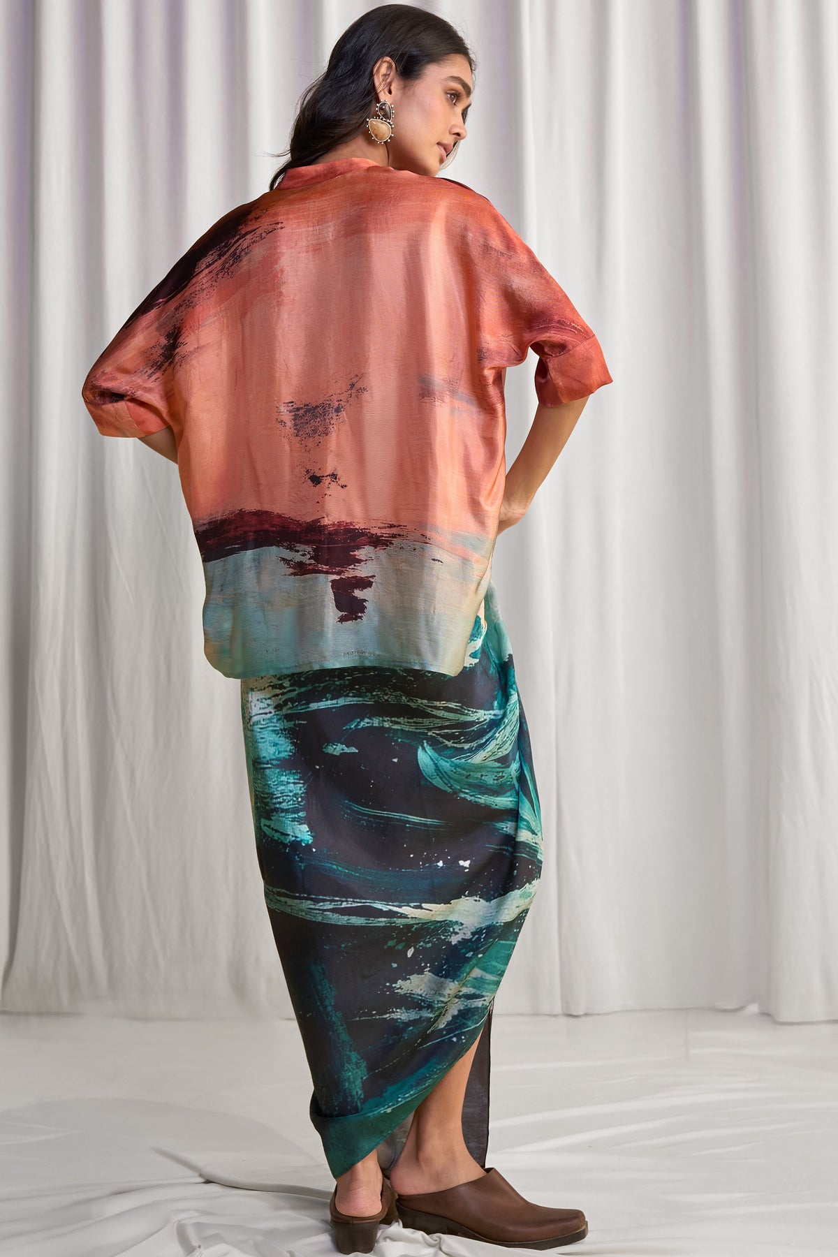 Women's multicoloured abstract brushstroke shirt and draped midi skirt set