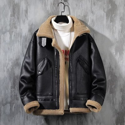 Men's shearling-lined jacket with contrast collar, cuffs and front pockets
