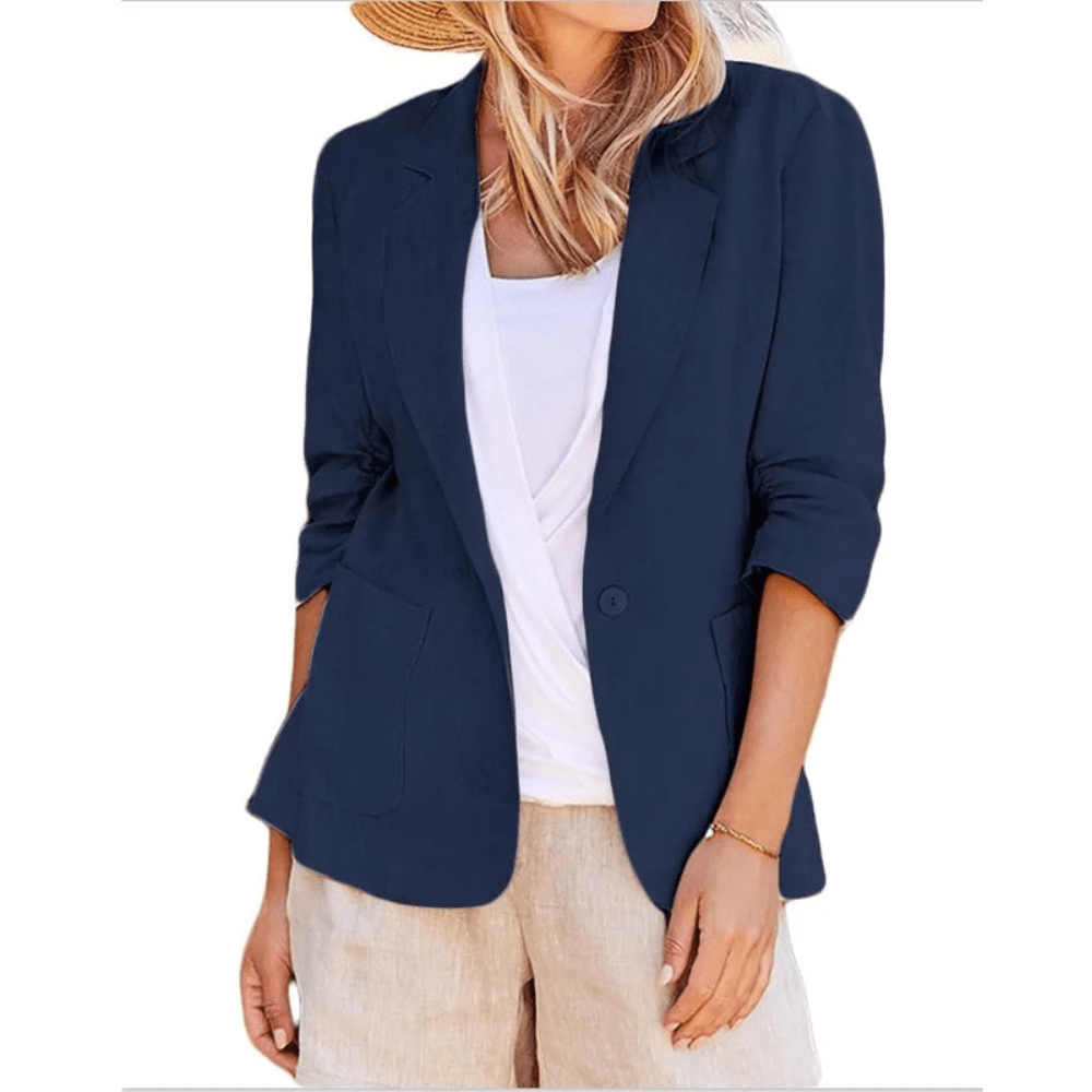 Women's single-breasted blazer with notched lapels, three-quarter sleeves and patch pockets