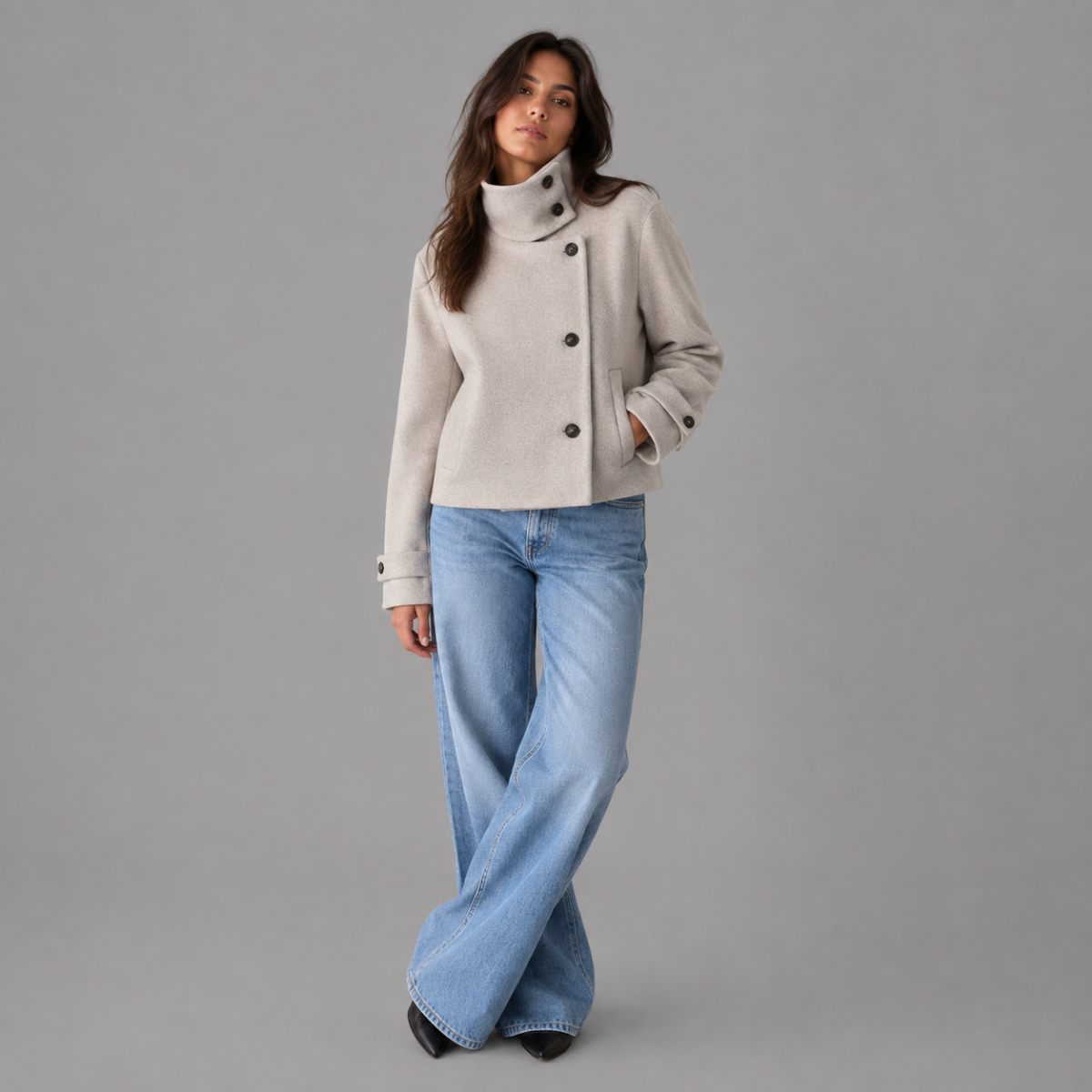 Women's stand collar button front jacket with long sleeves and front pockets