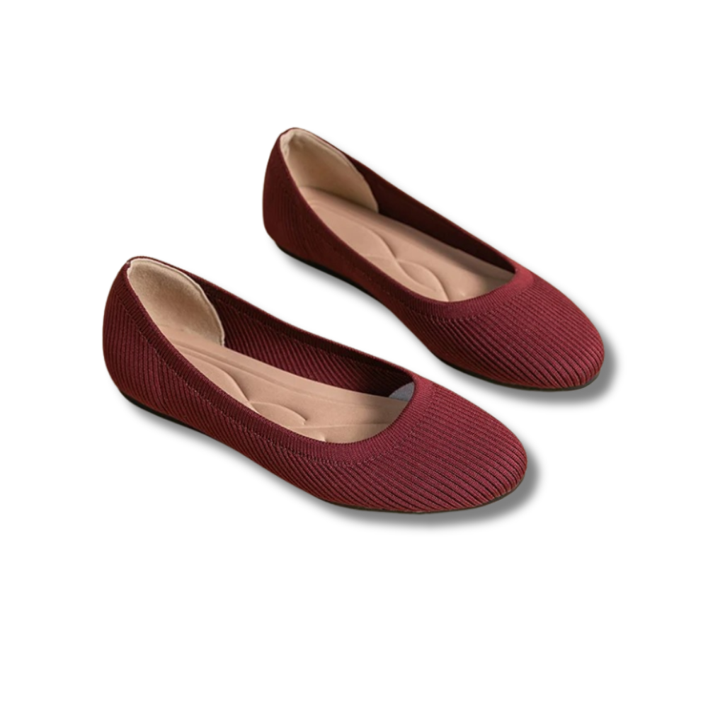 Women's ribbed ballet flats with rounded toes and contoured insoles