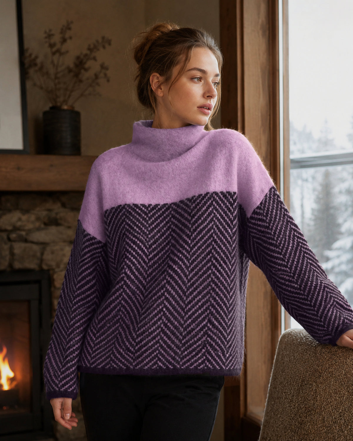 Women's chevron turtleneck jumper with long sleeves and contrasting colour blocks