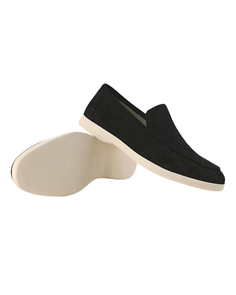 Men's slip-on loafers with moc toe stitching and low sole