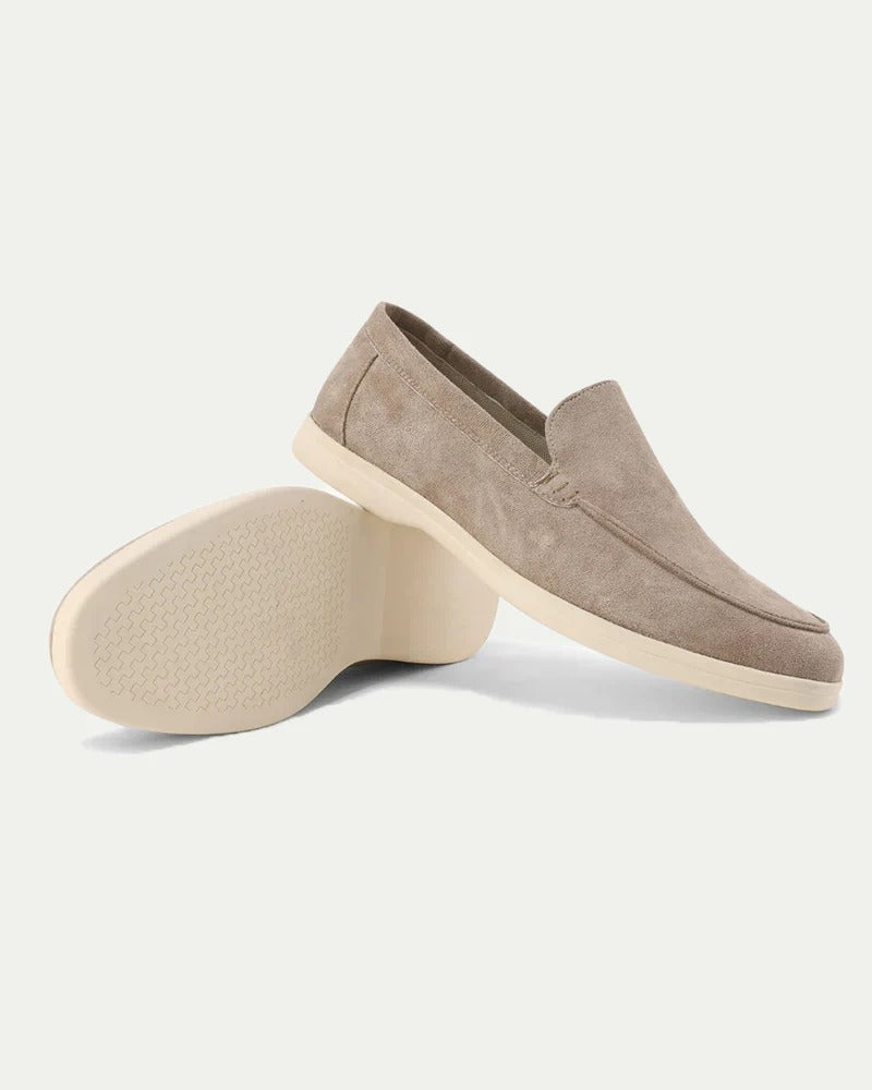 Men's slip-on loafers with moc toe stitching and low sole