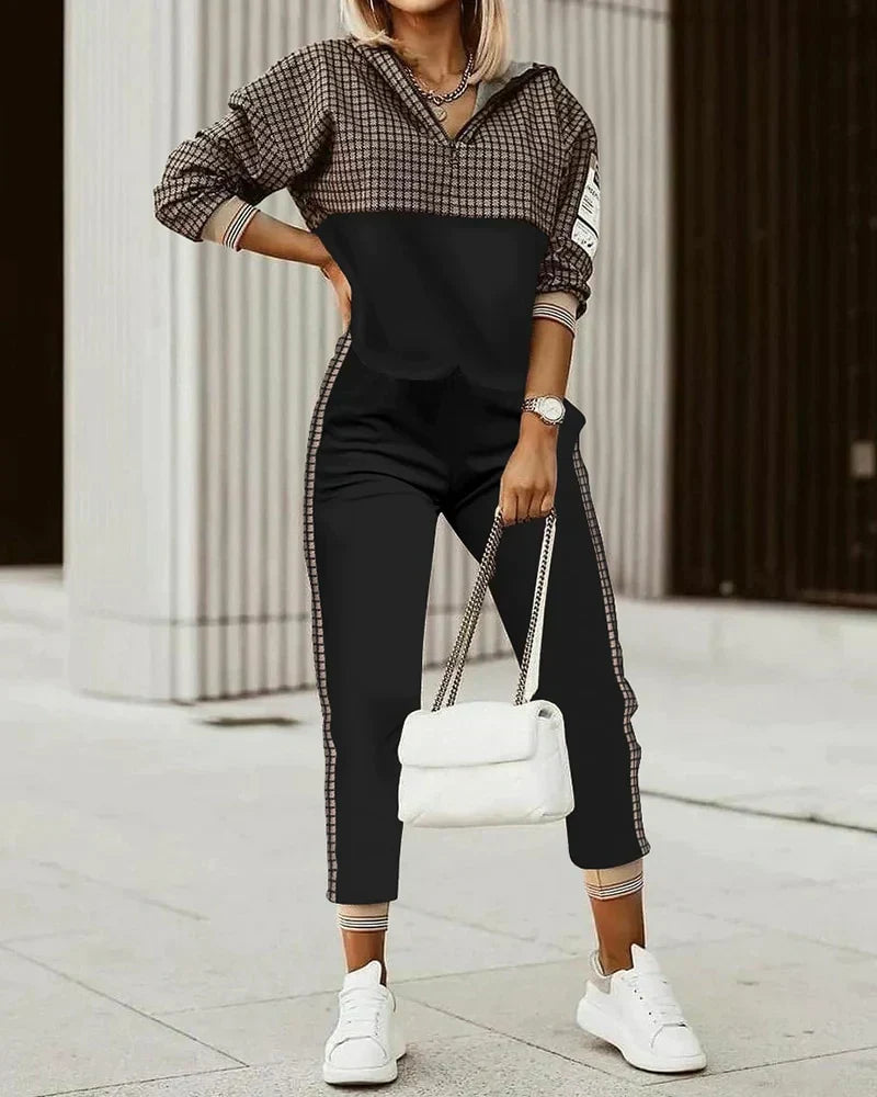 Women's hooded top and patterned jogger set with long sleeves