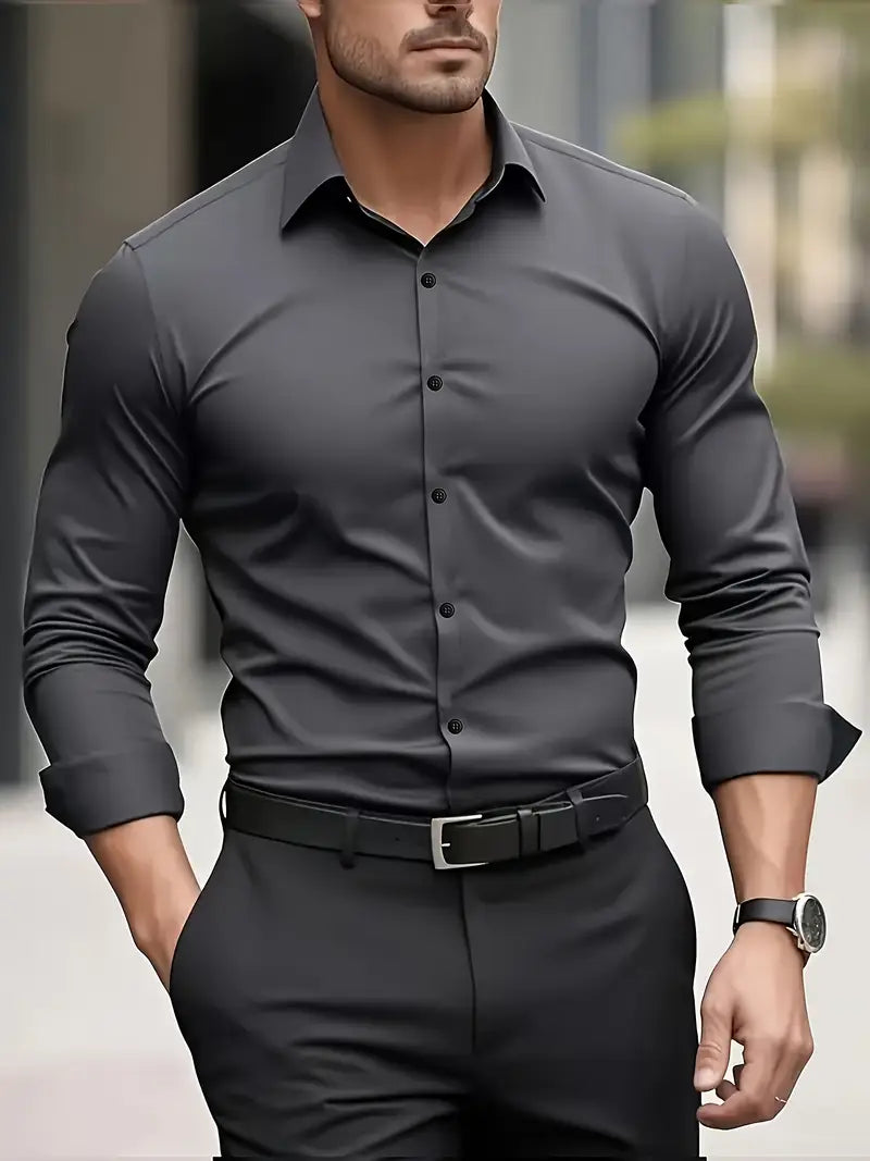 Men's slim fit long-sleeve button-up shirt with collared neckline