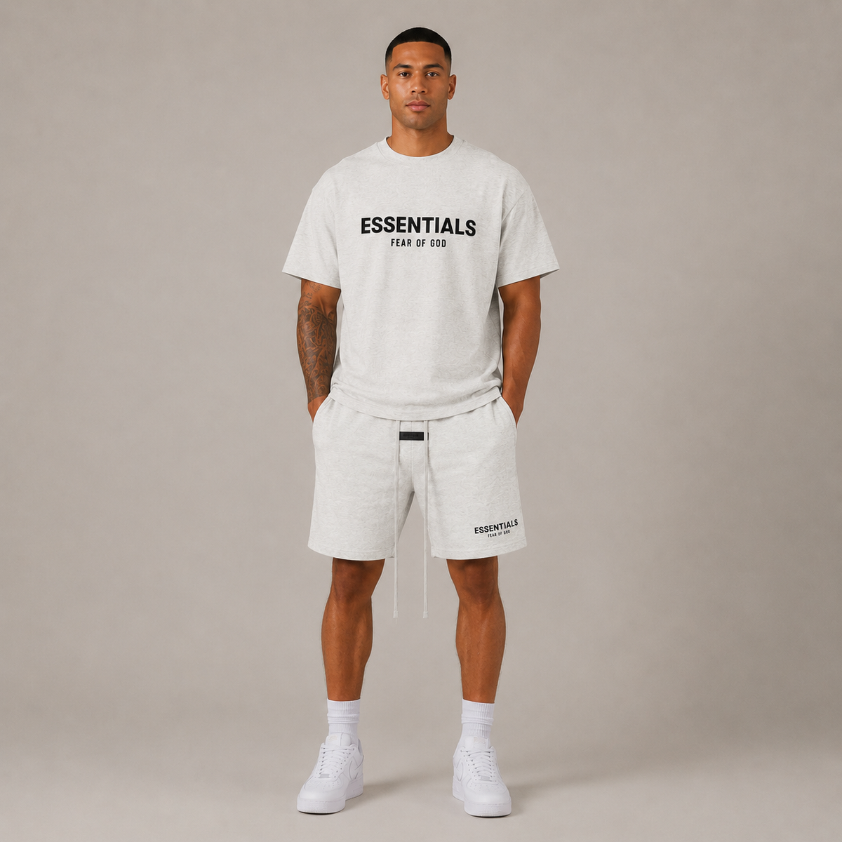 Men's short-sleeved graphic T-shirt and above-knee shorts set