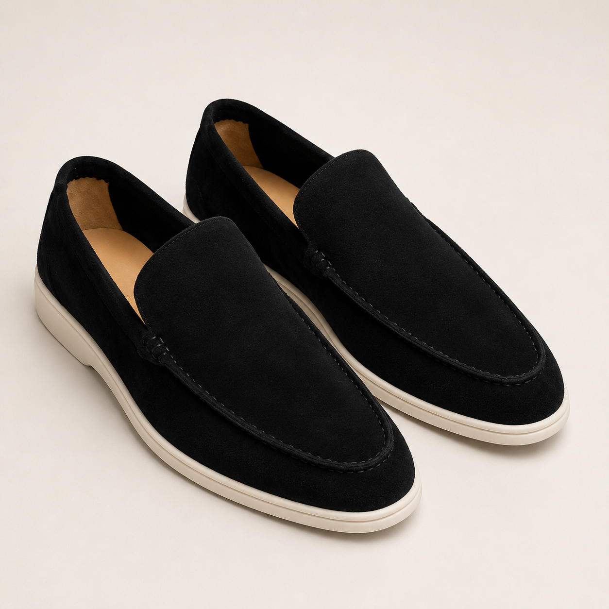 Men's round-toe slip-on loafers with stitched vamp and flat soles
