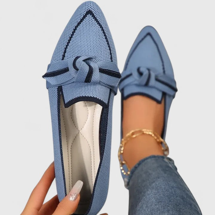 Women's pointed-toe loafers with knot detail and contrast trim