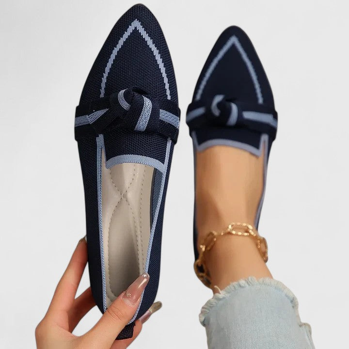Women's pointed-toe loafers with knot detail and contrast trim