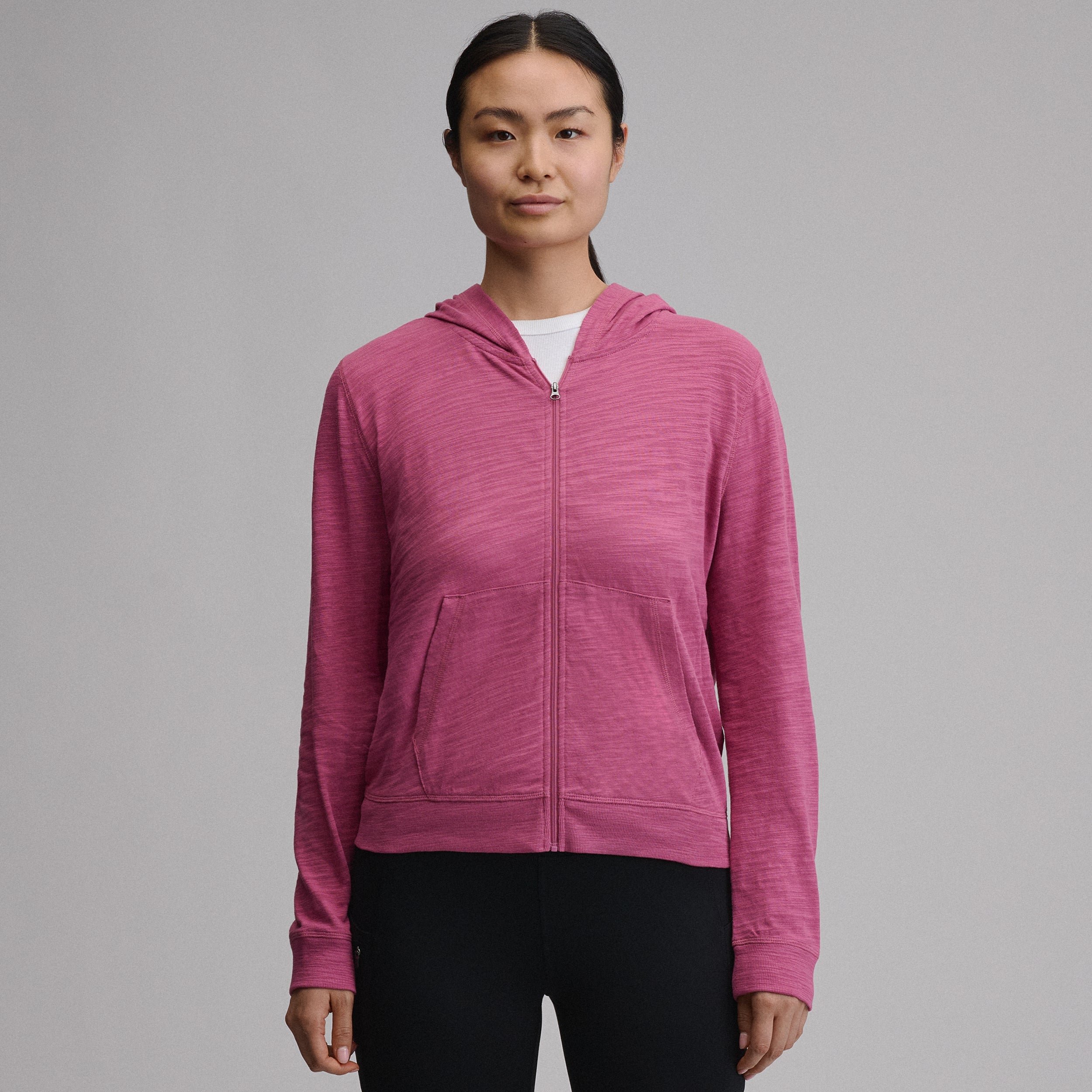 Women's hooded full-zip slub sweatshirt with long sleeves and front pockets