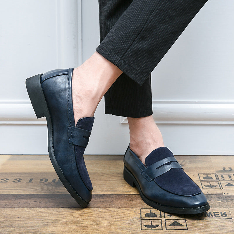 Men's penny loafer with rounded toe, vamp strap and low heel