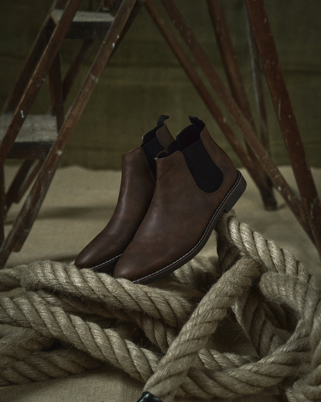 Chelsea ankle boots with elastic side panels, pull tabs and flat soles