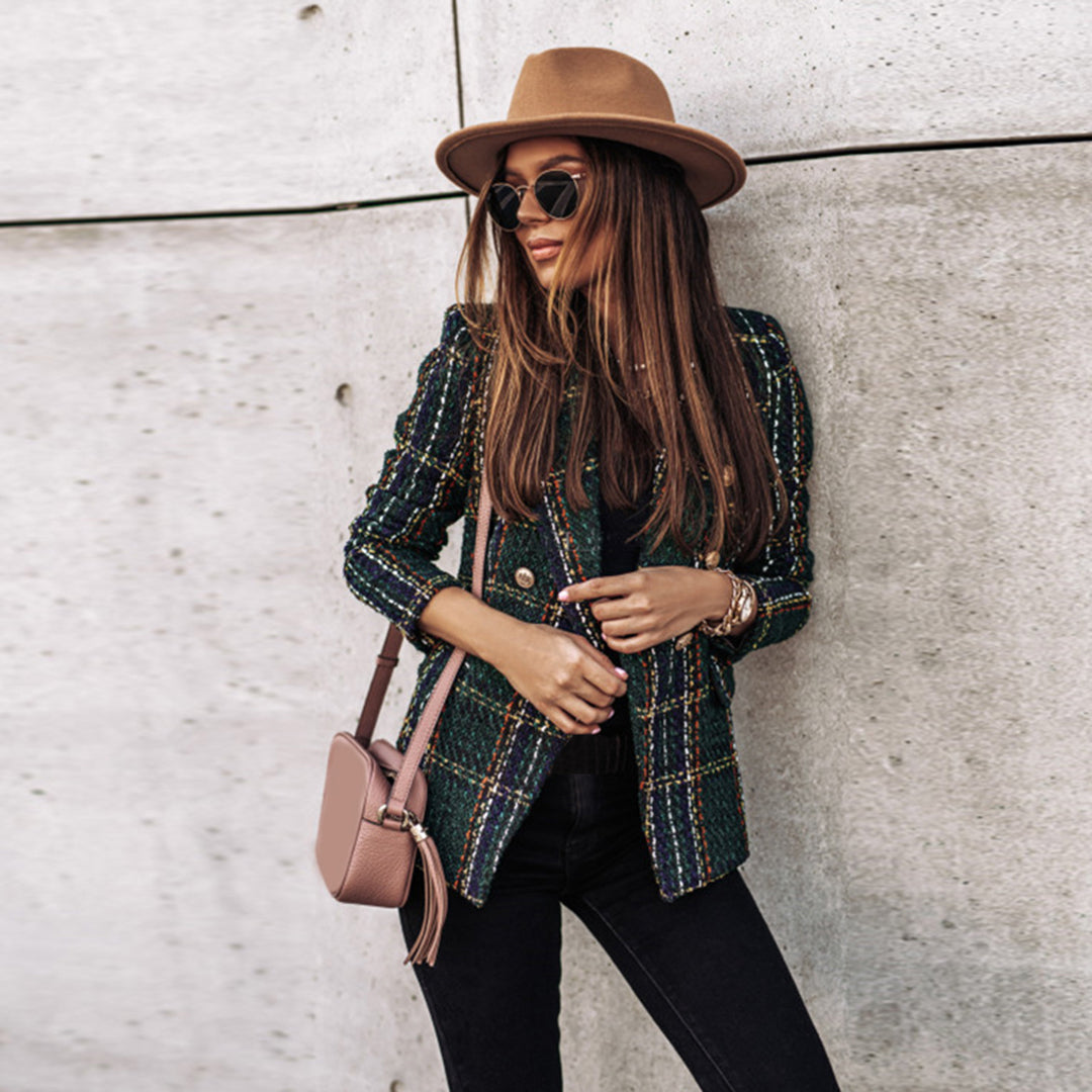 Women's checked tailored blazer with notched lapels and long sleeves