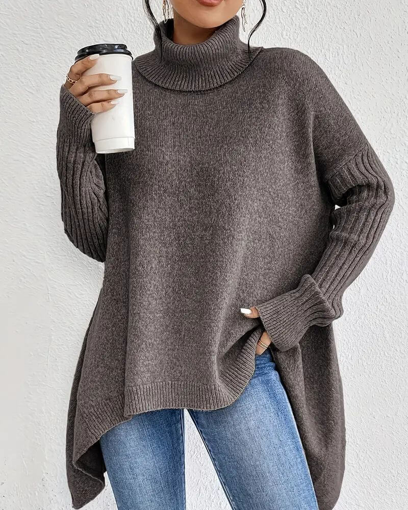 Women's asymmetric high-neck jumper with long sleeves and ribbed trims