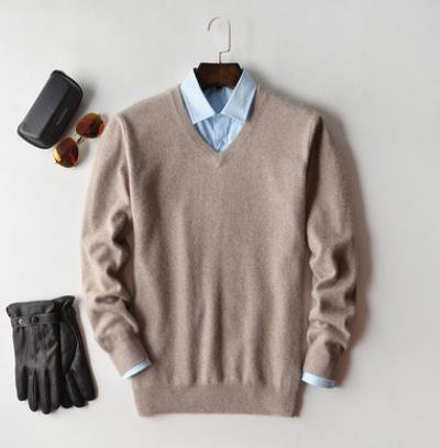 Men's solid crew neck jumper with long sleeves and ribbed trims