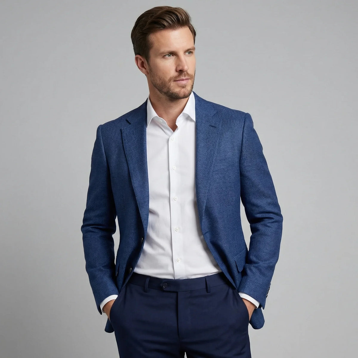 Men's single-breasted blazer with notch lapels and long sleeves