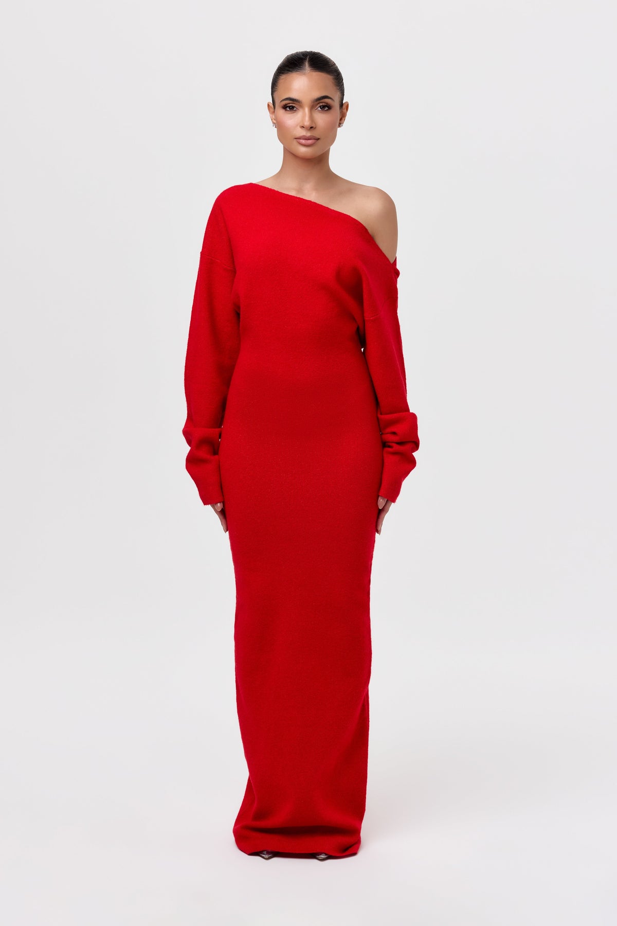 Women's asymmetric off-shoulder knit maxi dress with long sleeves