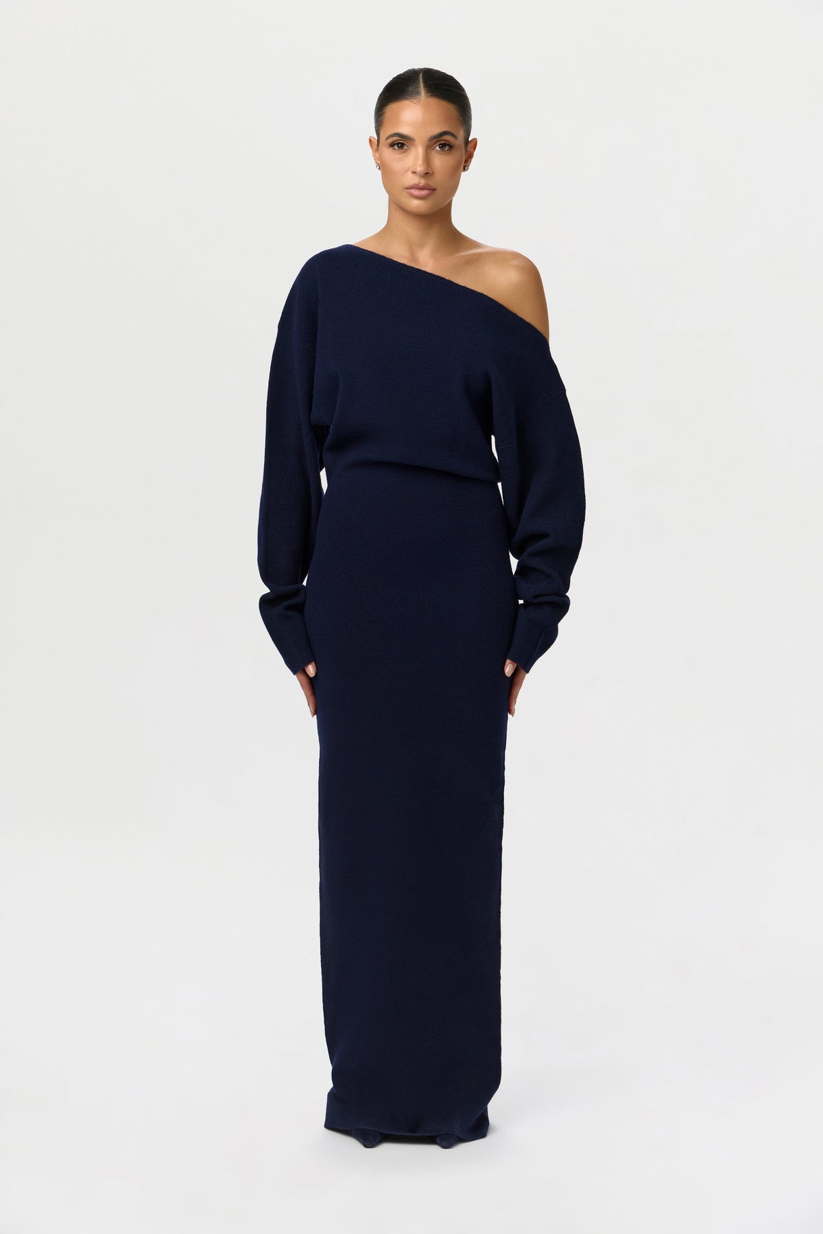 Women's asymmetric off-shoulder knit maxi dress with long sleeves
