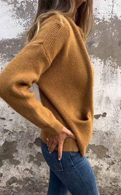 Women's ribbed knitted jacket with zip front, stand collar and front pockets