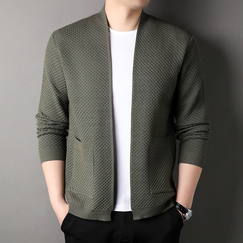 Men's textured knit cardigan with open front, long sleeves and front pockets