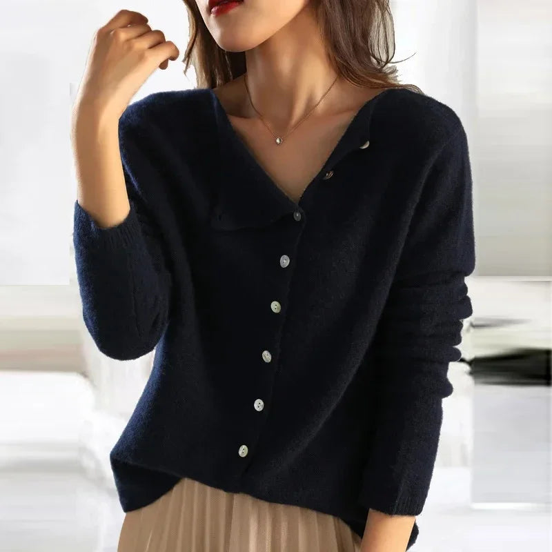 Women's long-sleeved button-front knitted cardigan
