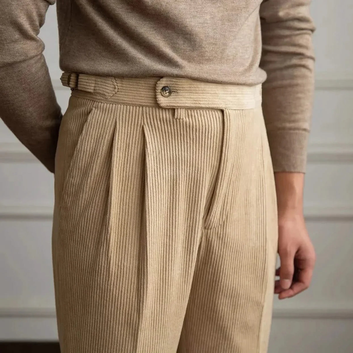 Women's wide-leg corduroy trousers with front pleats and button waistband