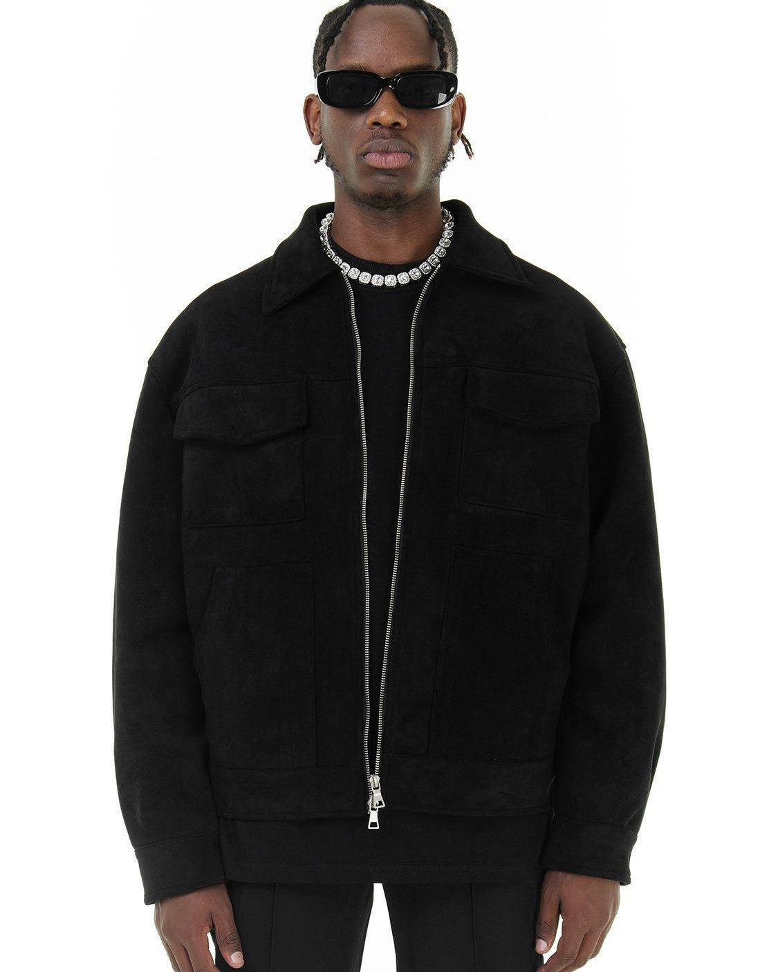 Men's field jacket with pointed collar, four patch pockets and front zip