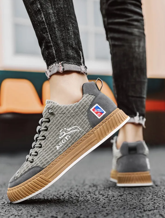 Men's Canvas Trainers Quilted Low-Top Gum Sole
