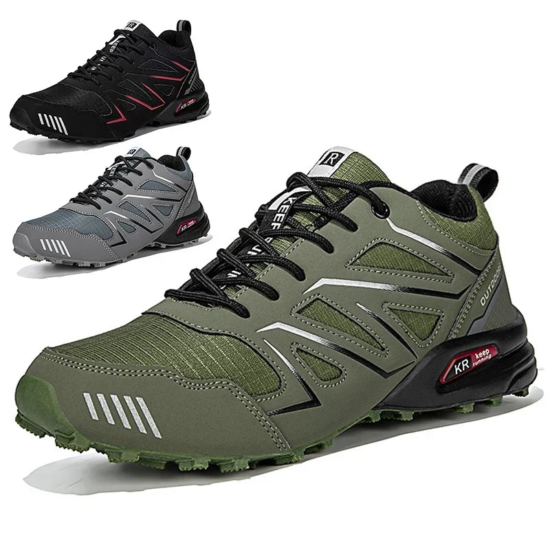 Men's low-profile hiking shoes with lace-up fastening and textured outdoor sole