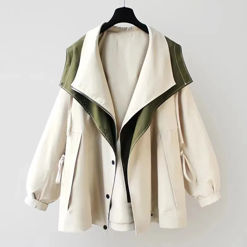 Women's colour block jacket with wide collar, long sleeves and front pockets