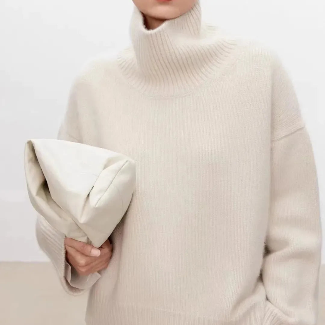 Women's ribbed turtleneck jumper with long sleeves