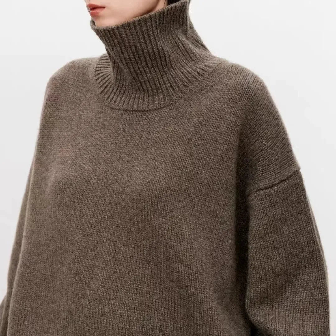 Women's ribbed turtleneck jumper with long sleeves